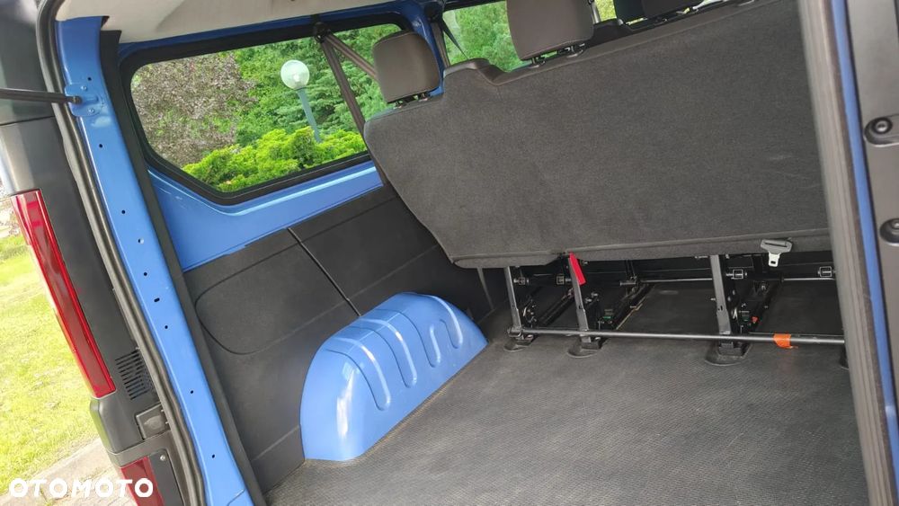 Opel Vivaro - 18