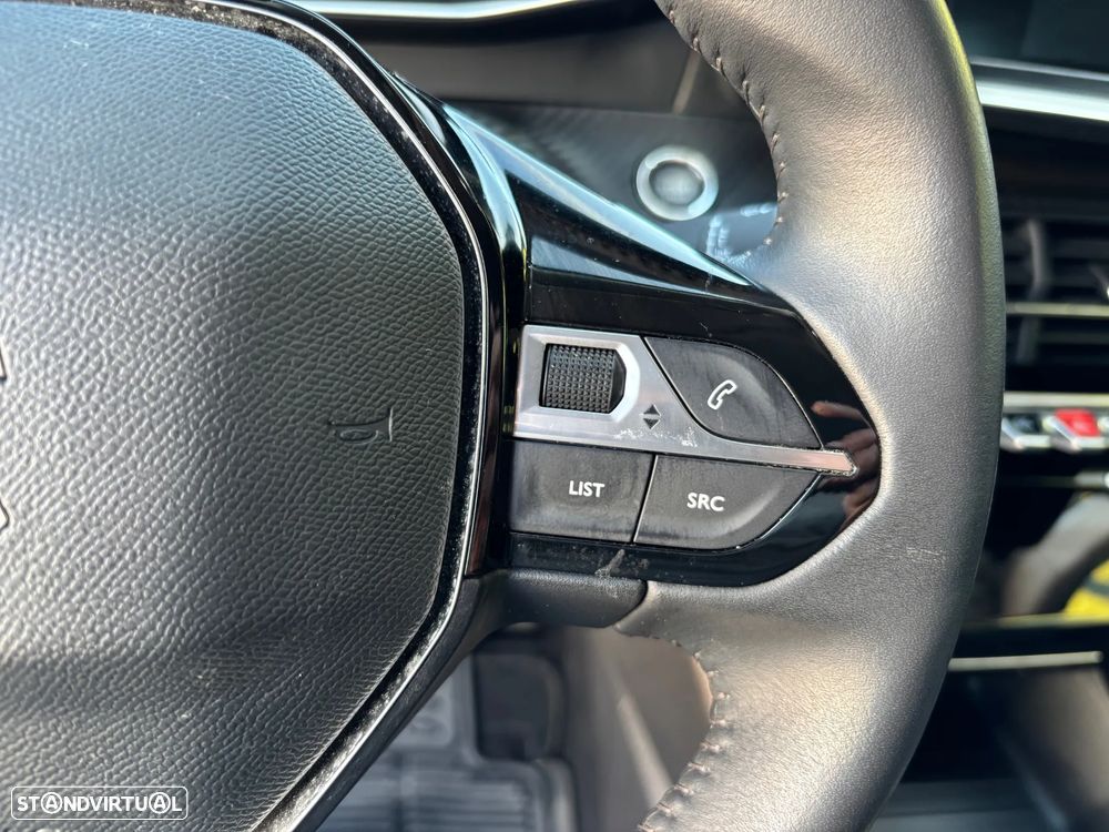 Peugeot e-2008 50 kWh Allure Pack - 18