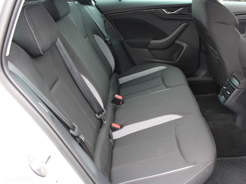 Skoda Scala 1.0 TSI Selection DSG - 15