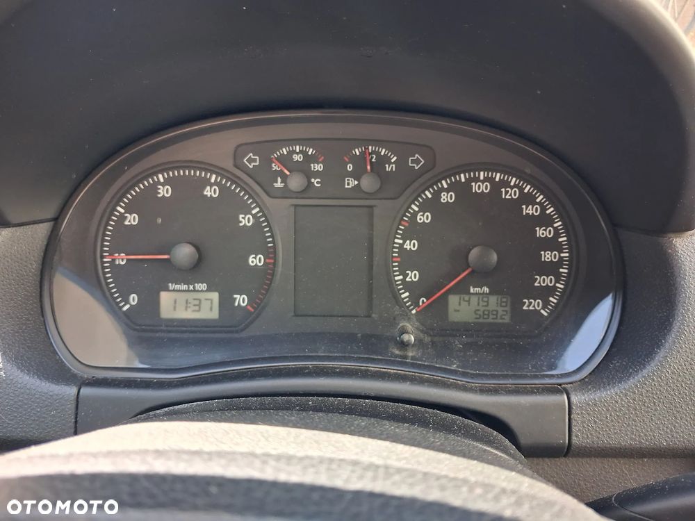Volkswagen Polo 1.4 16V Trendline - 5