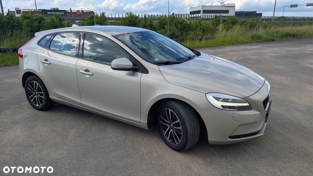 Volvo V40 D2 Drive-E Momentum - 5