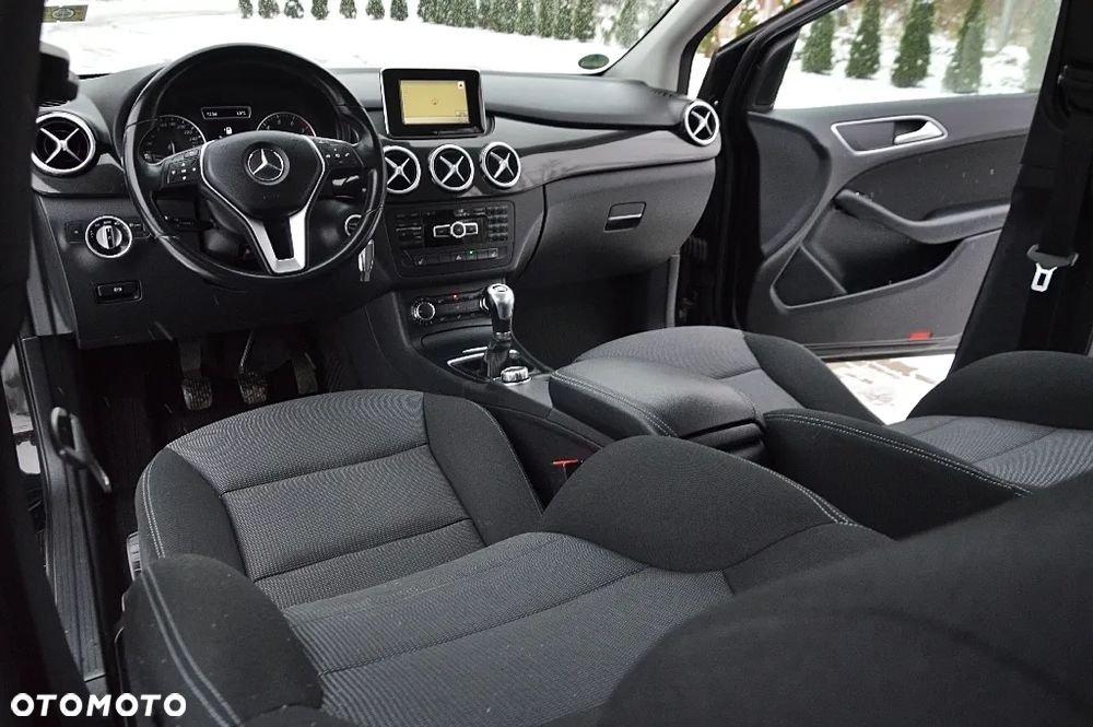 Mercedes-Benz Klasa B 180 BlueEFFICIENCY Edition - 16