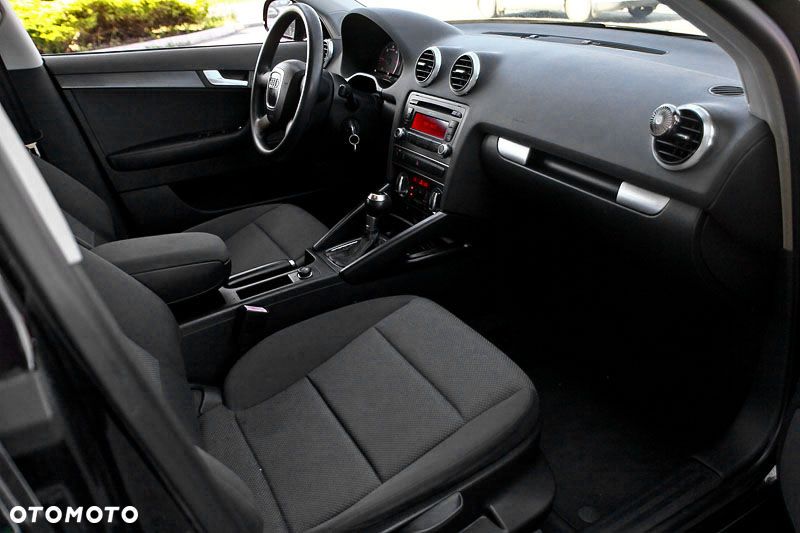 Audi A3 Sportback - 8