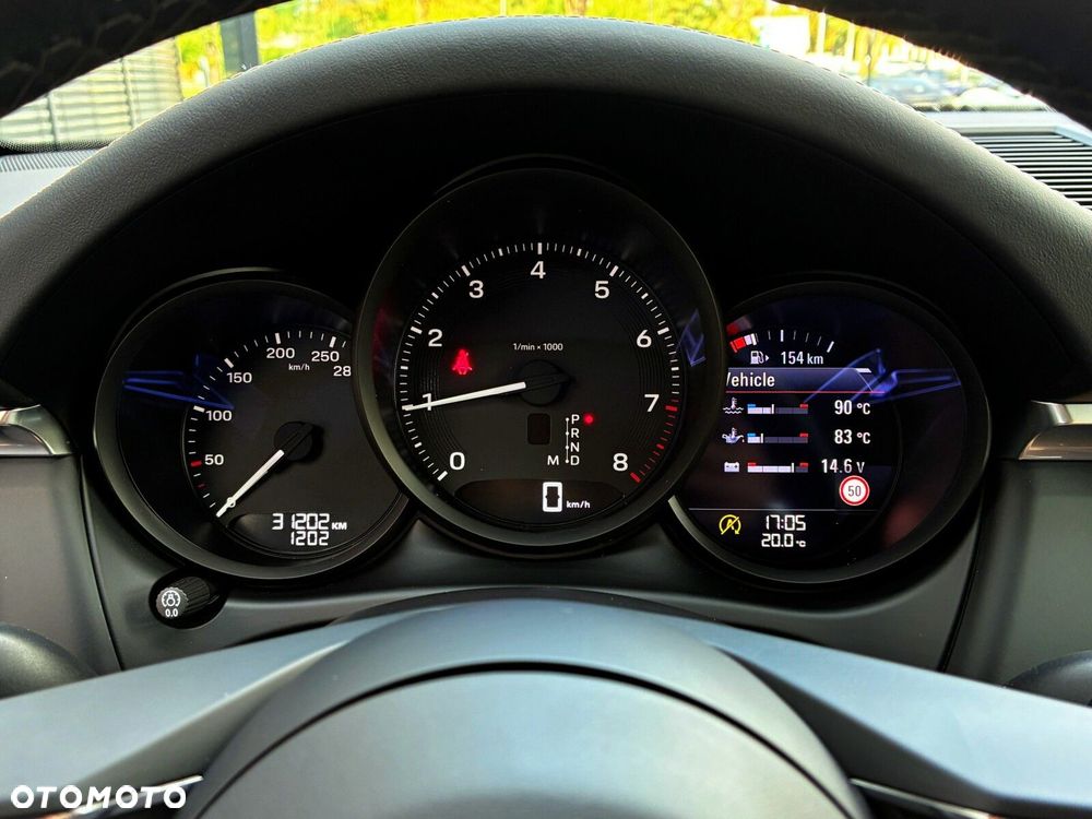 Porsche Macan - 27