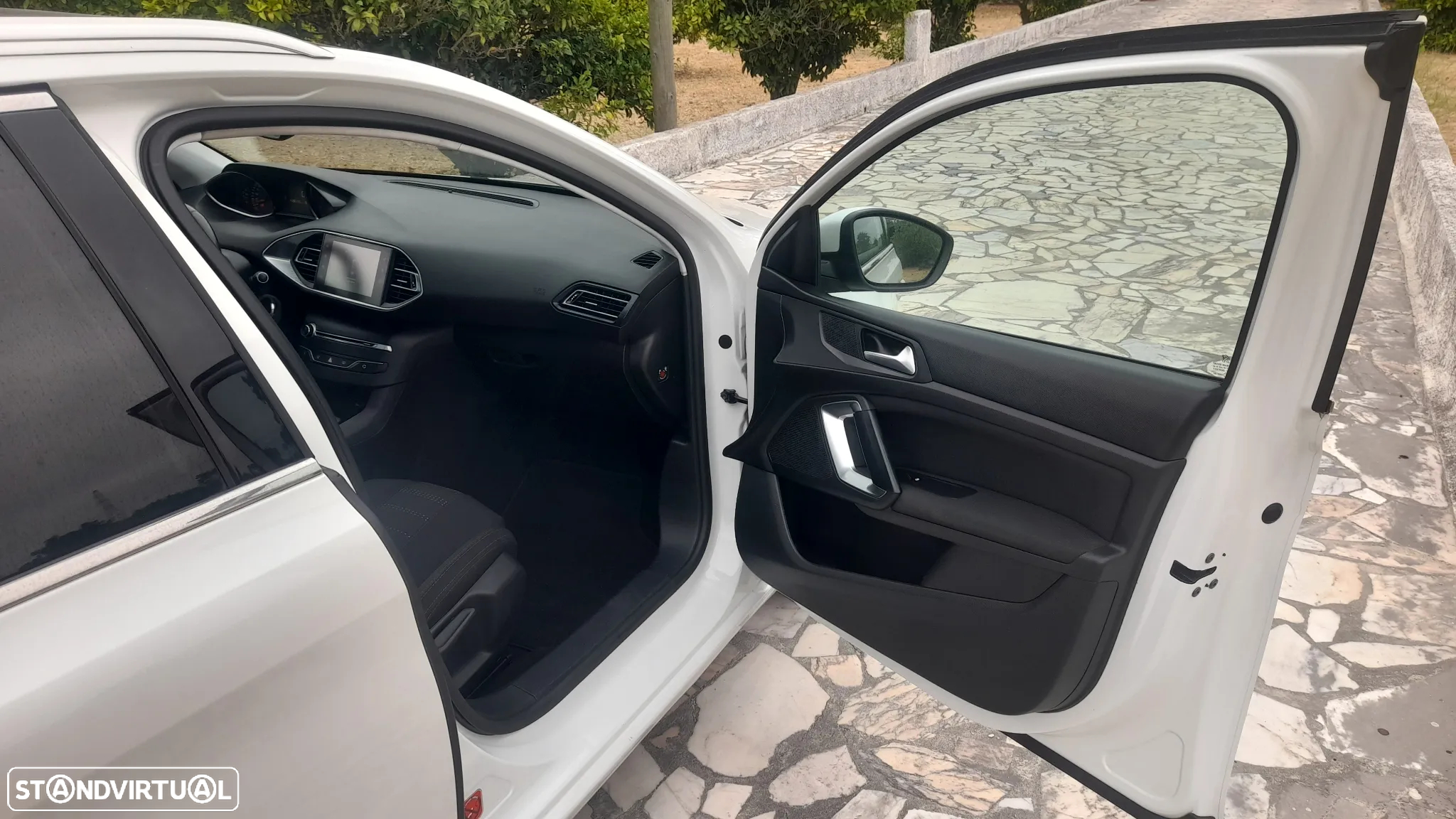 Peugeot 308 SW BlueHDi 120 Stop & Start Style - 42