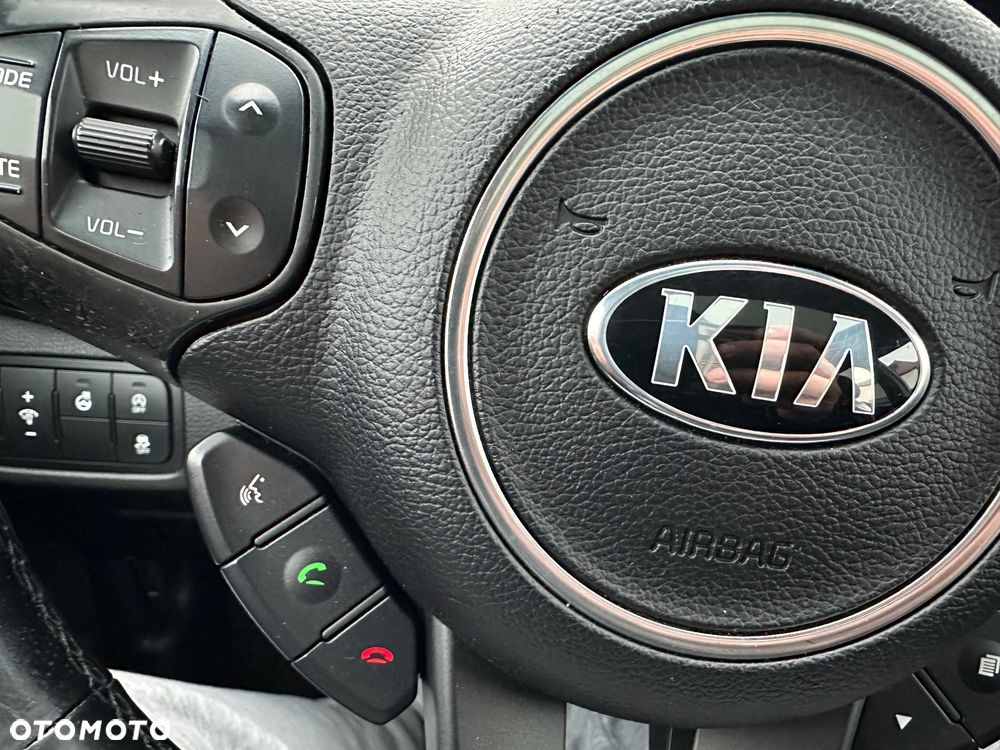 Kia Carens 1.7 CRDi XL - 27