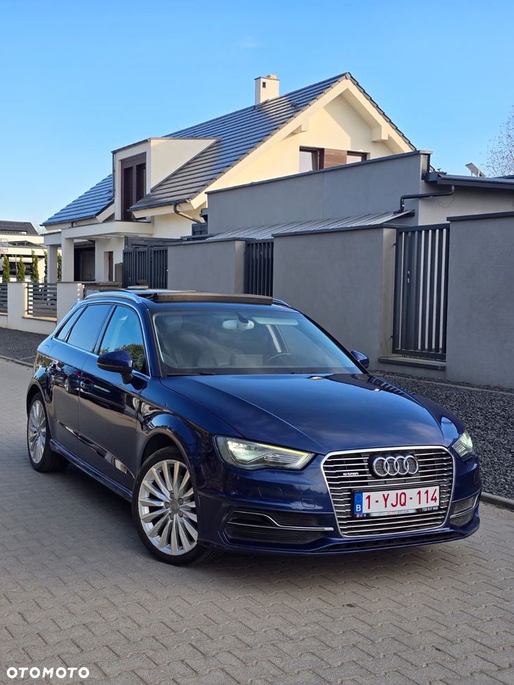 Audi A3 Sportback - 1