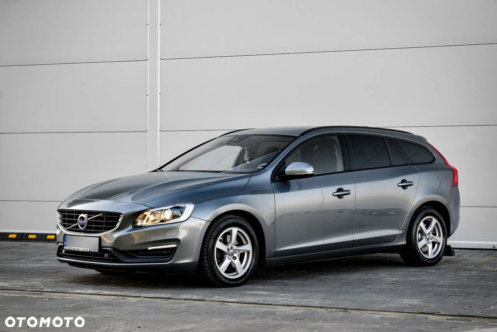 Volvo V60 D3 Drive-E Momentum - 8