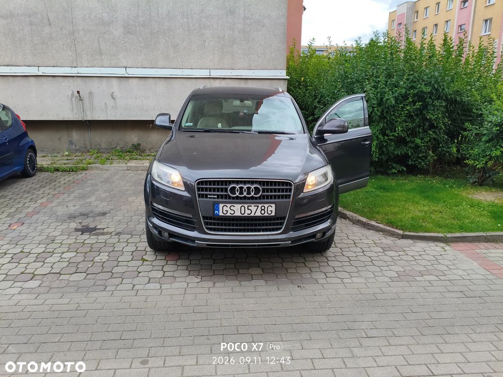 Audi Q7 - 7
