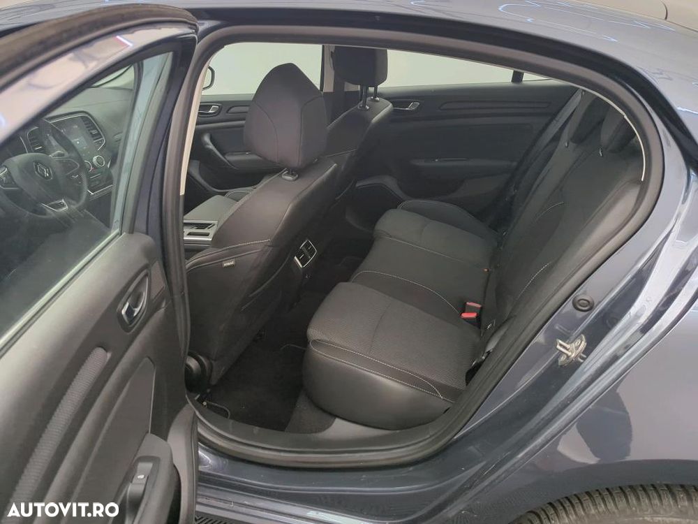 Renault Megane - 8