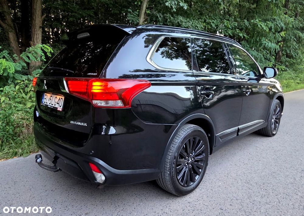 Mitsubishi Outlander 2.0 Instyle + 4WD CVT - 5