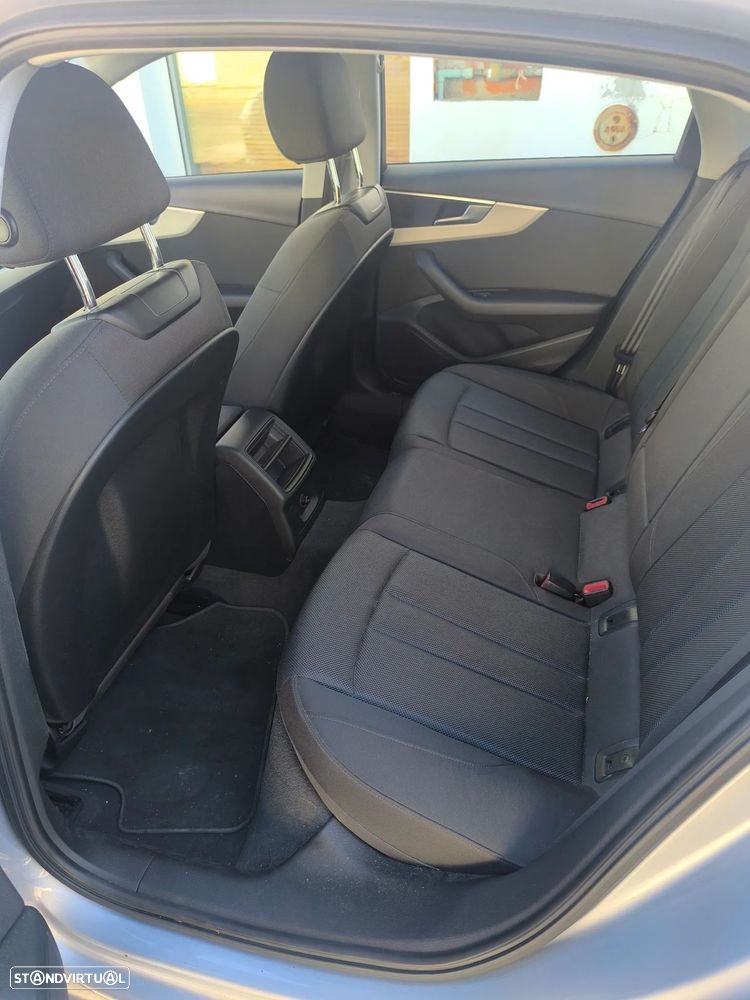 Audi A4 35 TDI Advanced S tronic - 8