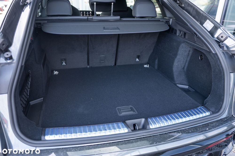 Audi Q5 Sportback - 11