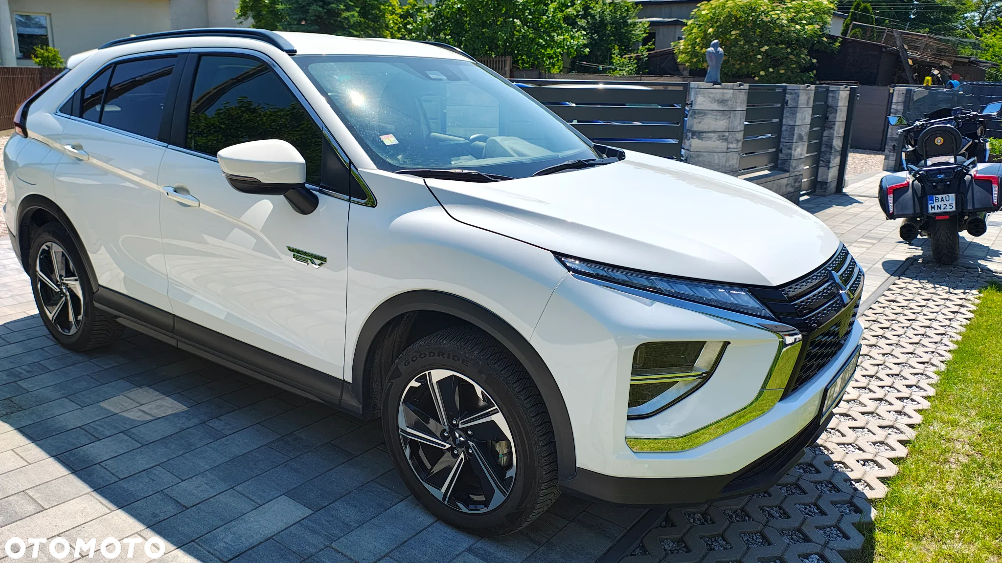 Mitsubishi Eclipse Cross 2.4 PHEV Instyle Plus - 2