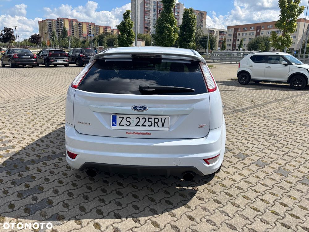 Ford Focus ST - 7