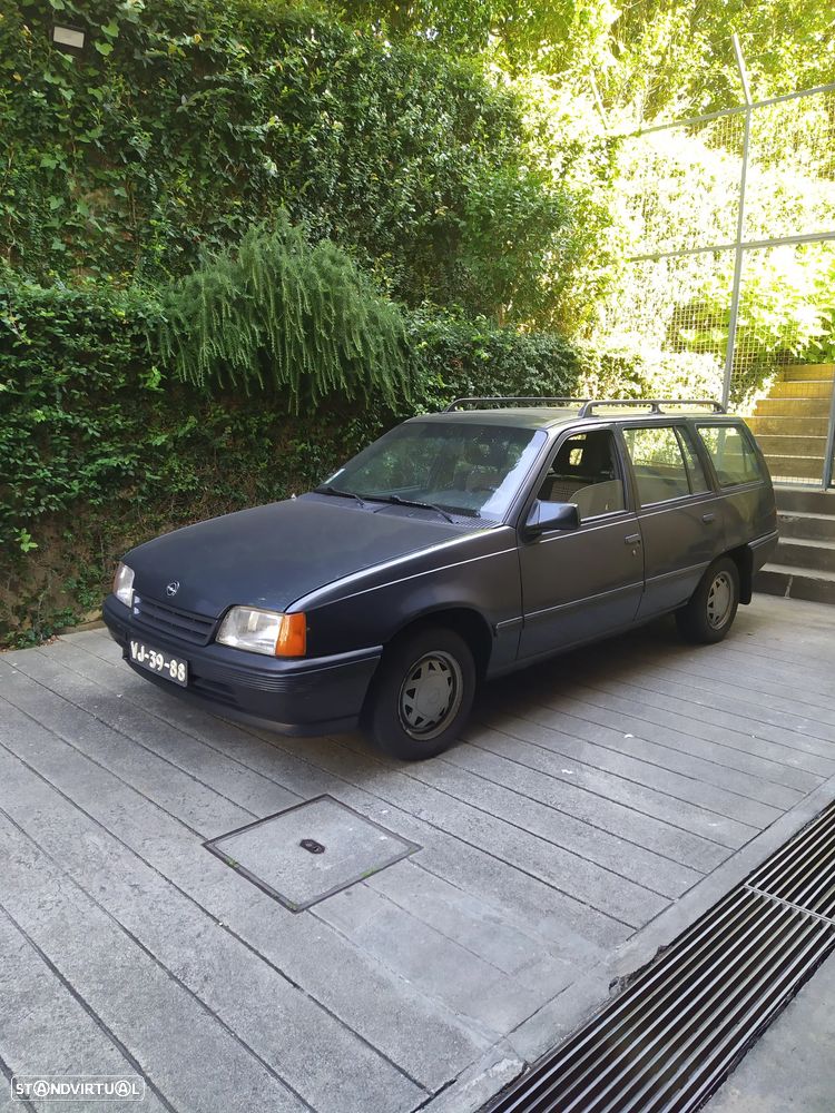 Opel Kadett 1.4 LS - 1