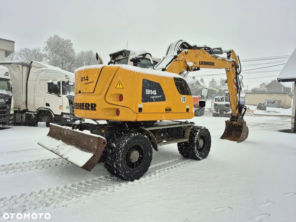Liebherr A914 - 4