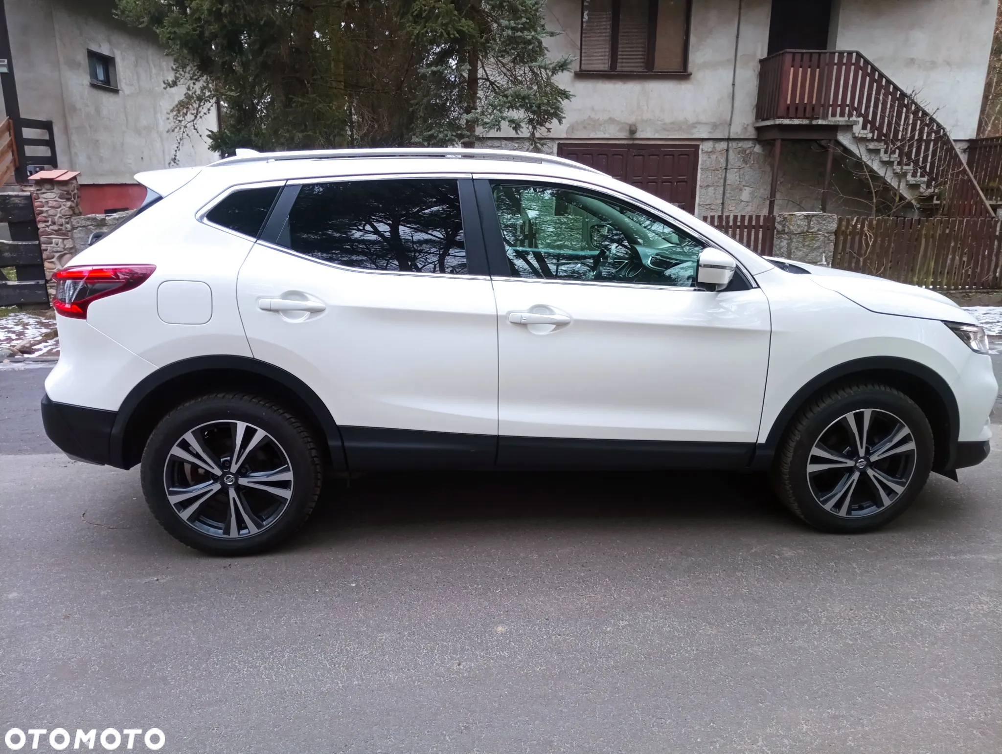 Nissan Qashqai 1.3 DIG-T N-Connecta - 6
