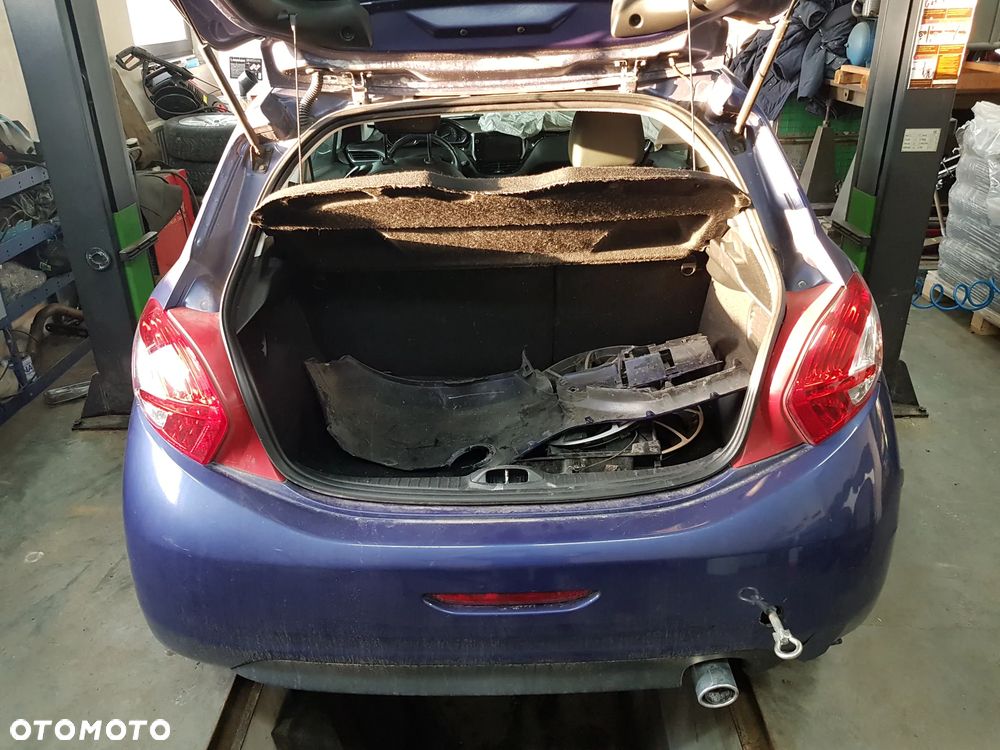 Peugeot 208 95 VTI Active - 9