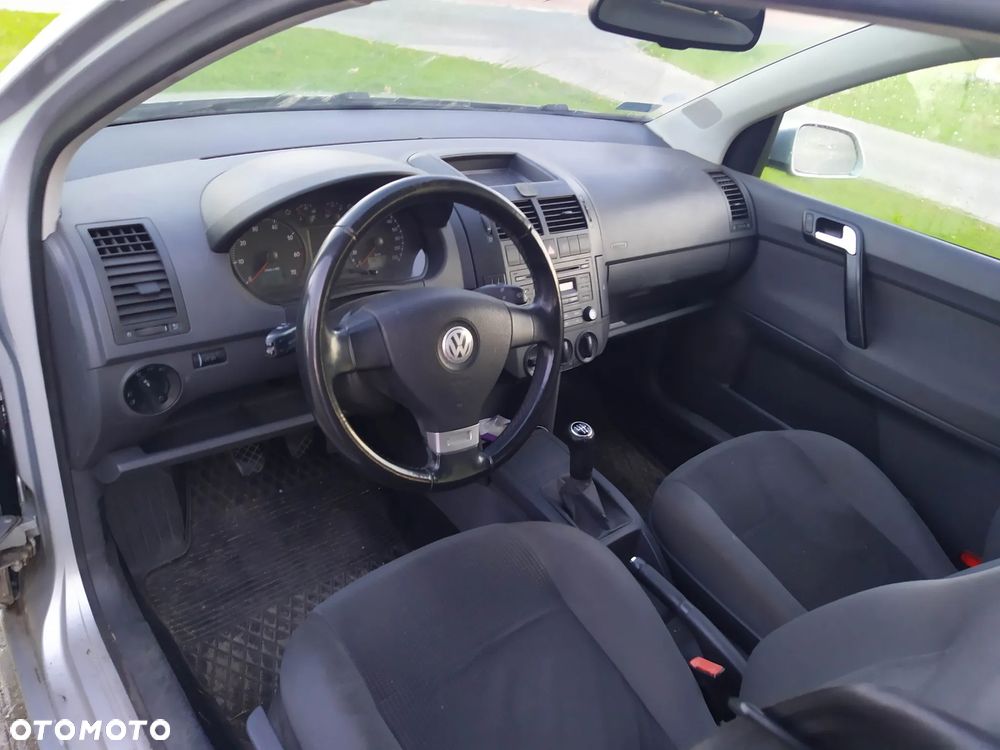 Volkswagen Polo - 5
