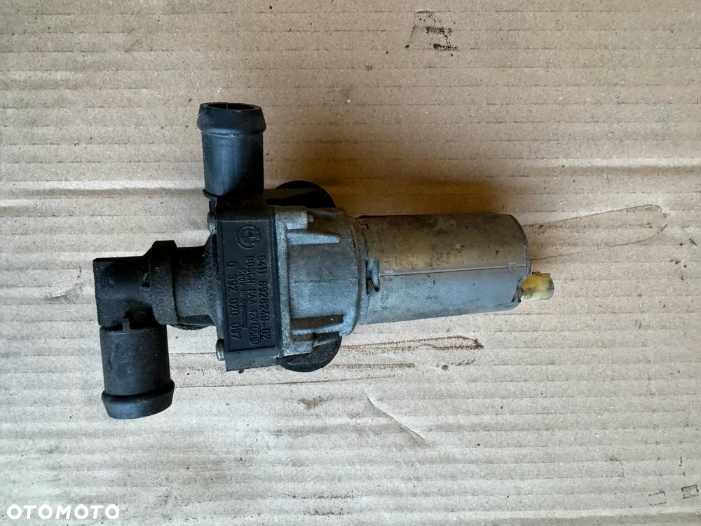 Dodatkowa pompka obiegu wody elektrozawór BMW I E81 E87 Lift 2.0D 6928246 - 1