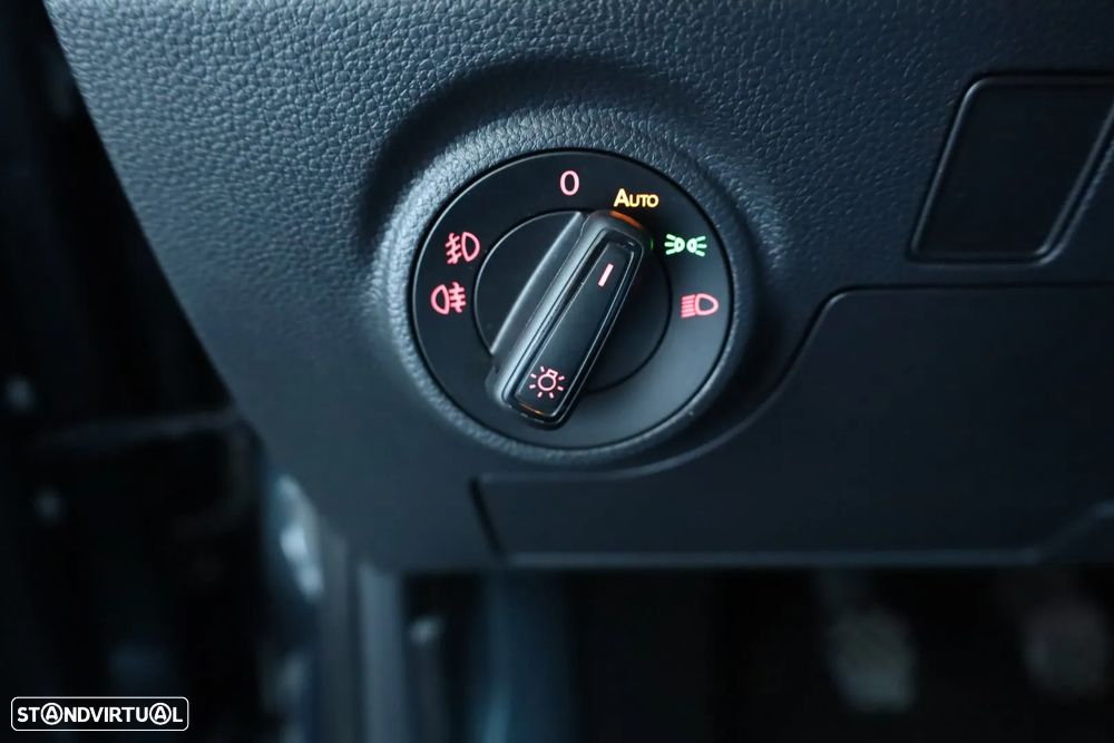 SEAT Arona 1.0 TSI FR - 38