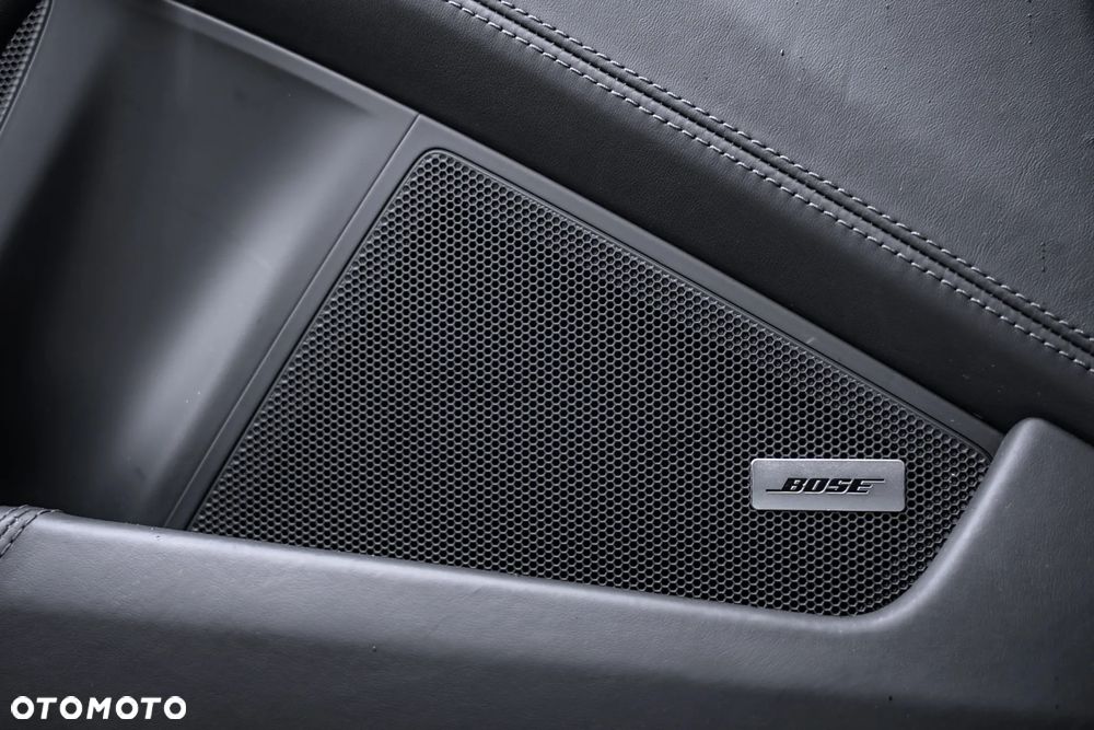 Porsche 911 Turbo S - 24