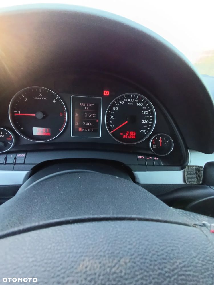 Audi A4 Avant 2.0 TDI Multitronic - 15