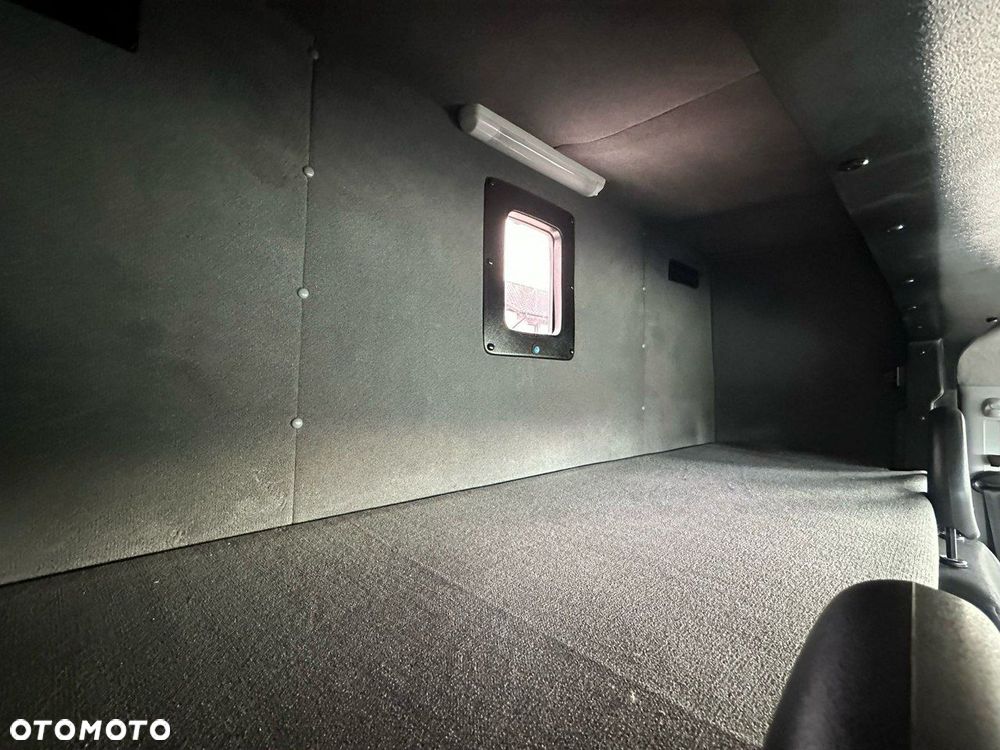 Iveco Daily 35S21 - 23