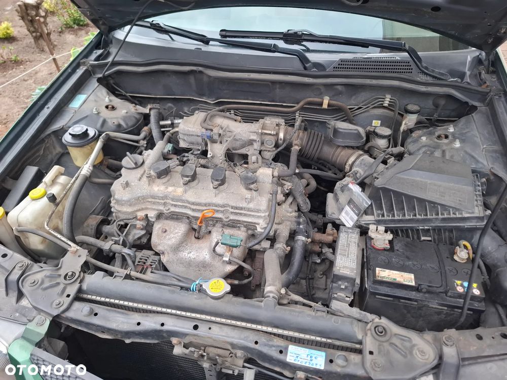 Nissan Almera 1.5 Base - 5