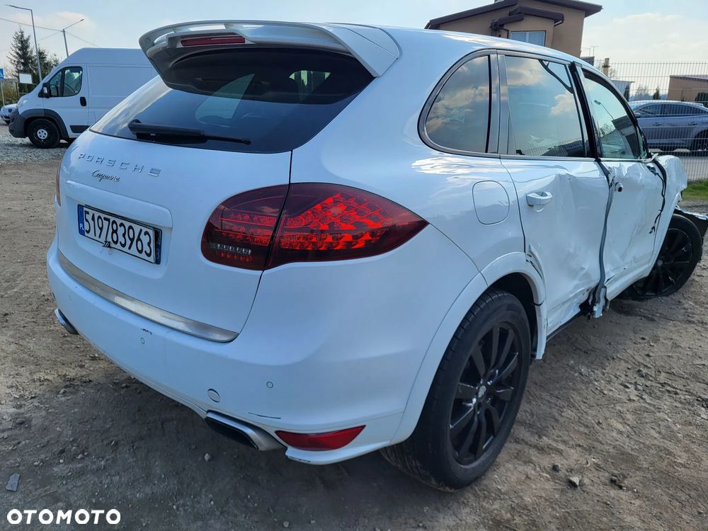 Porsche Cayenne Platinum Edition - 8