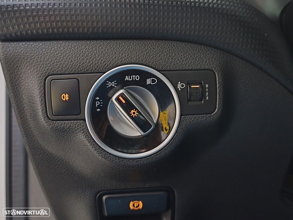 Mercedes-Benz A 180 CDI BE Urban - 19