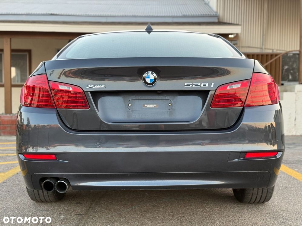 BMW Seria 5 528i xDrive Modern Line - 8