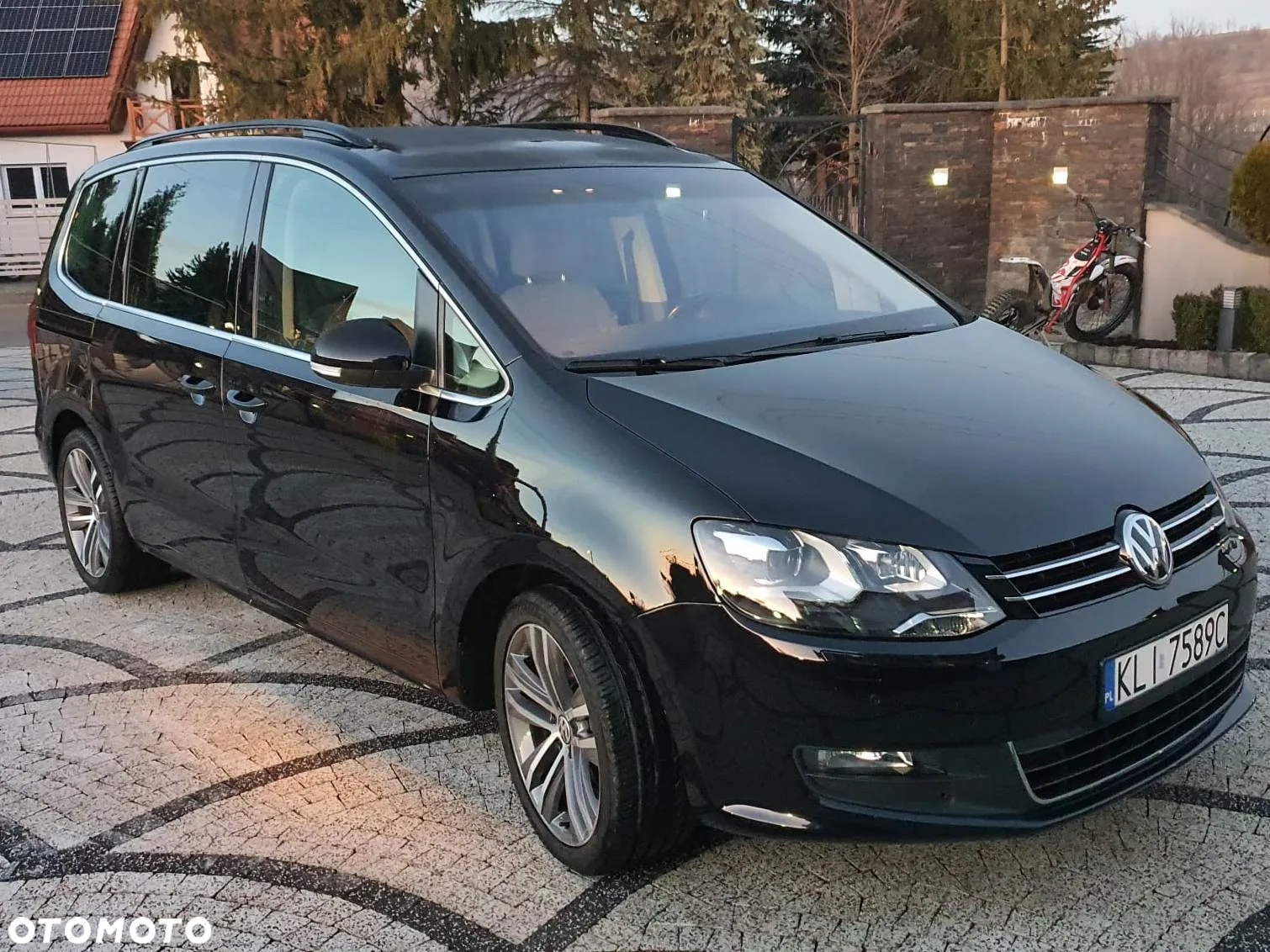 Volkswagen Sharan 2.0 TDI (BlueMotion Technology) Highline - 2