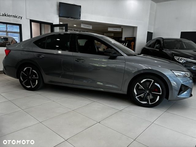 Skoda Octavia 2.0 TSI RS DSG - 9