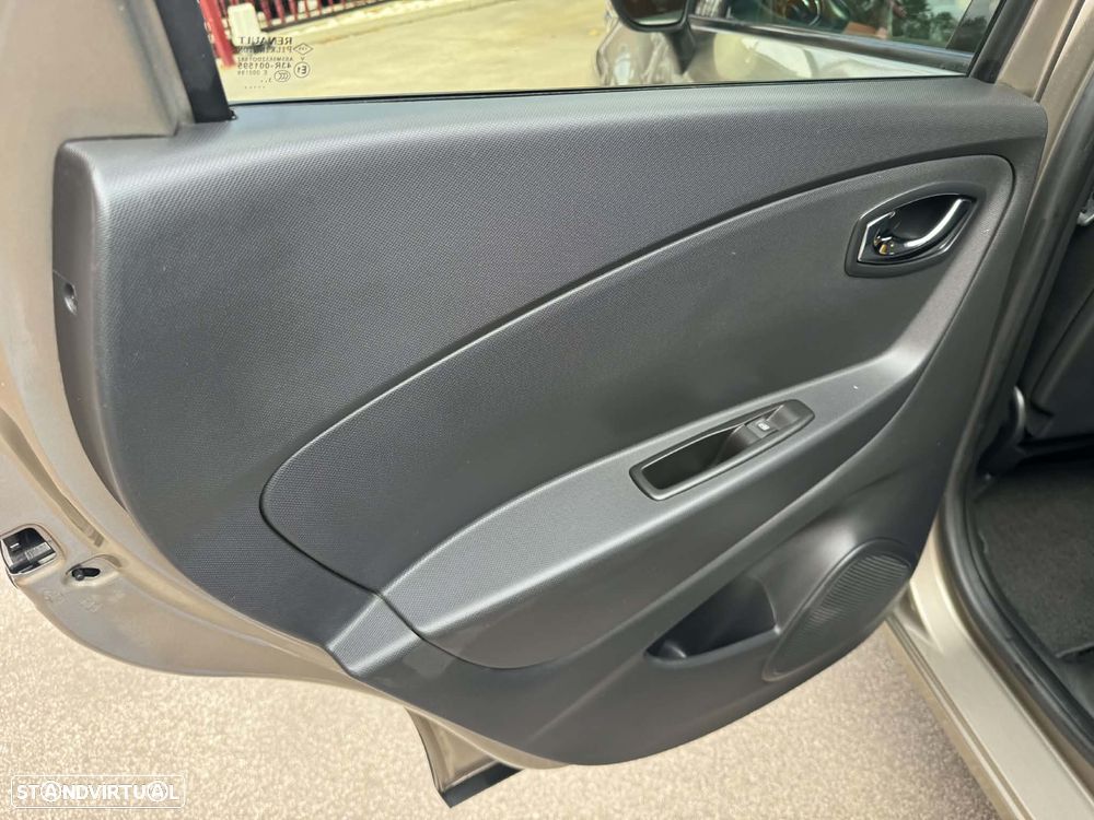 Renault Captur - 12