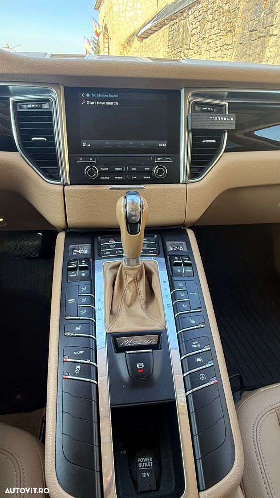 Porsche Macan - 8