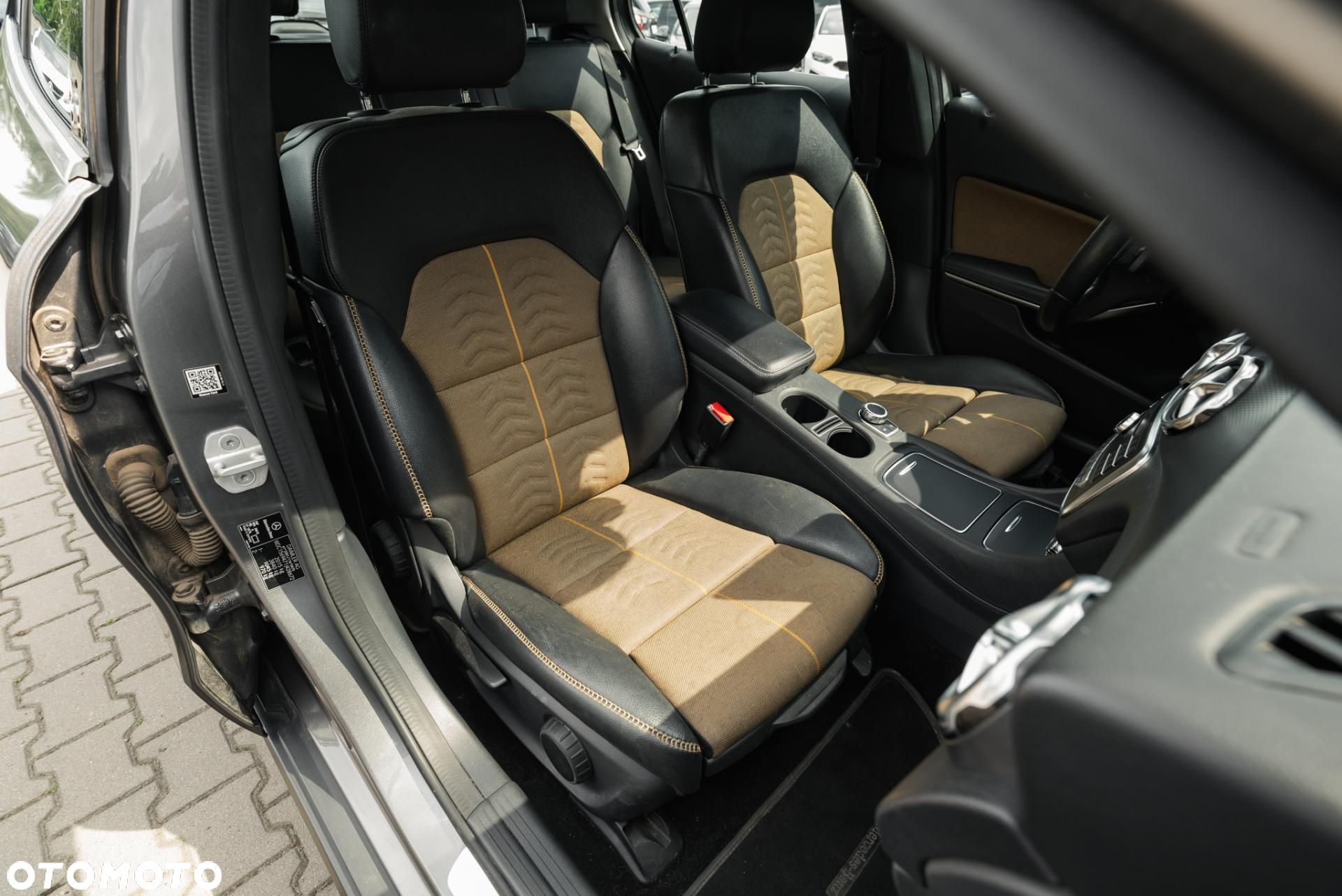 Mercedes-Benz GLA - 15