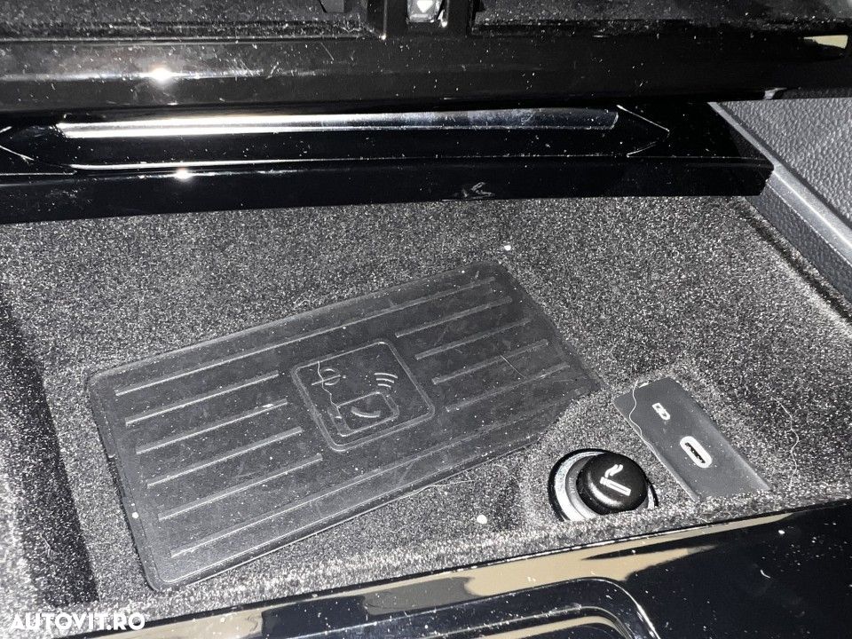 Volkswagen Touareg - 38