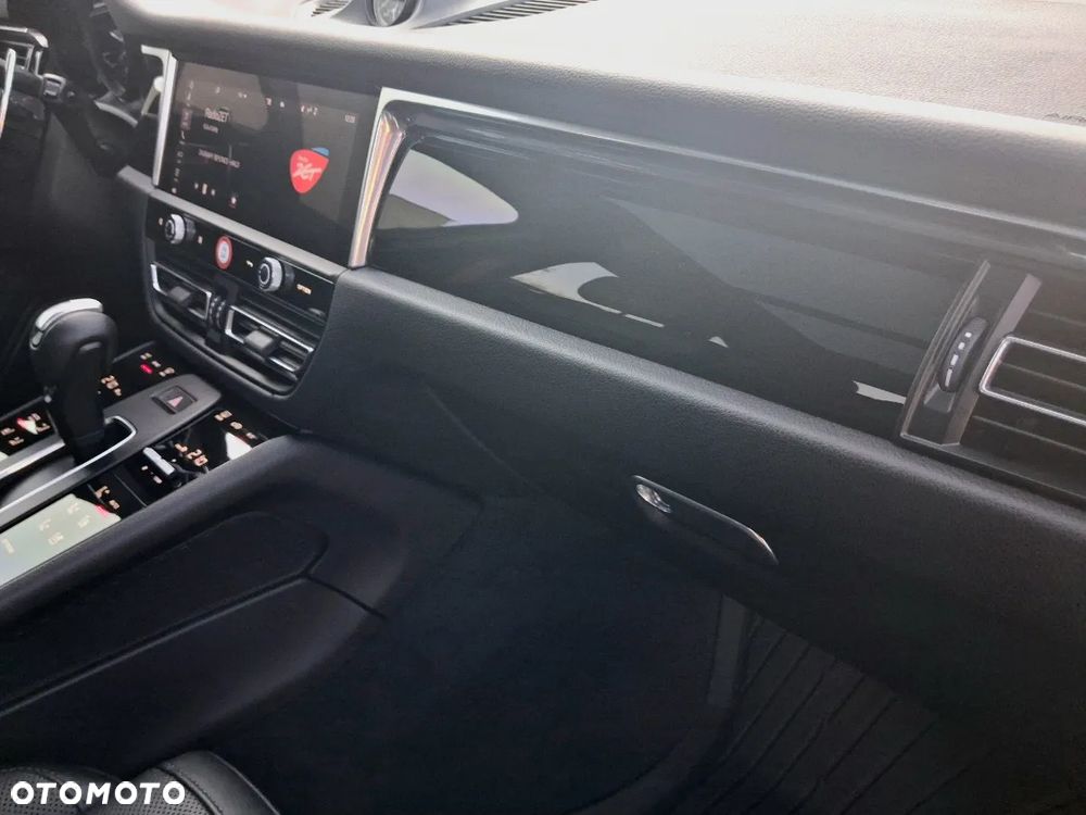 Porsche Macan S - 26