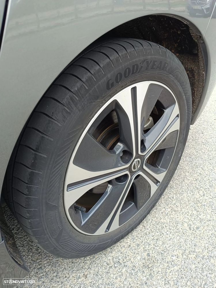 Nissan Leaf 40 kWh Tekna - 9