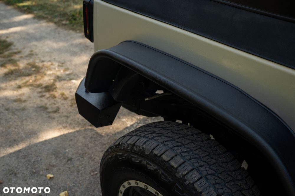 Jeep Wrangler 3.8 Sahara - 34