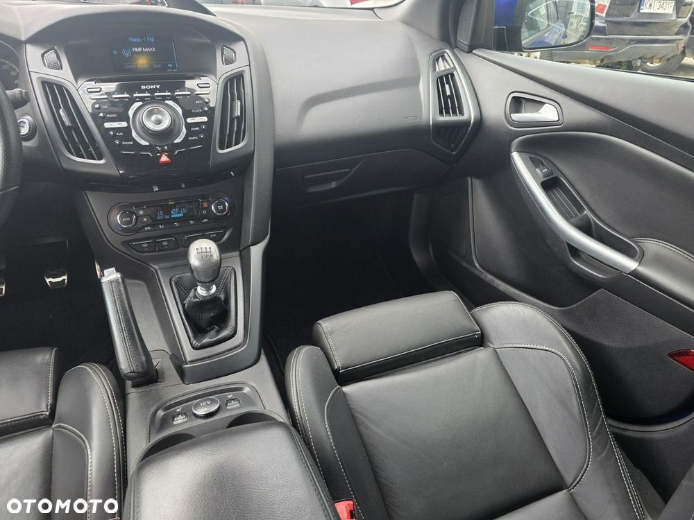 Ford Focus - 16