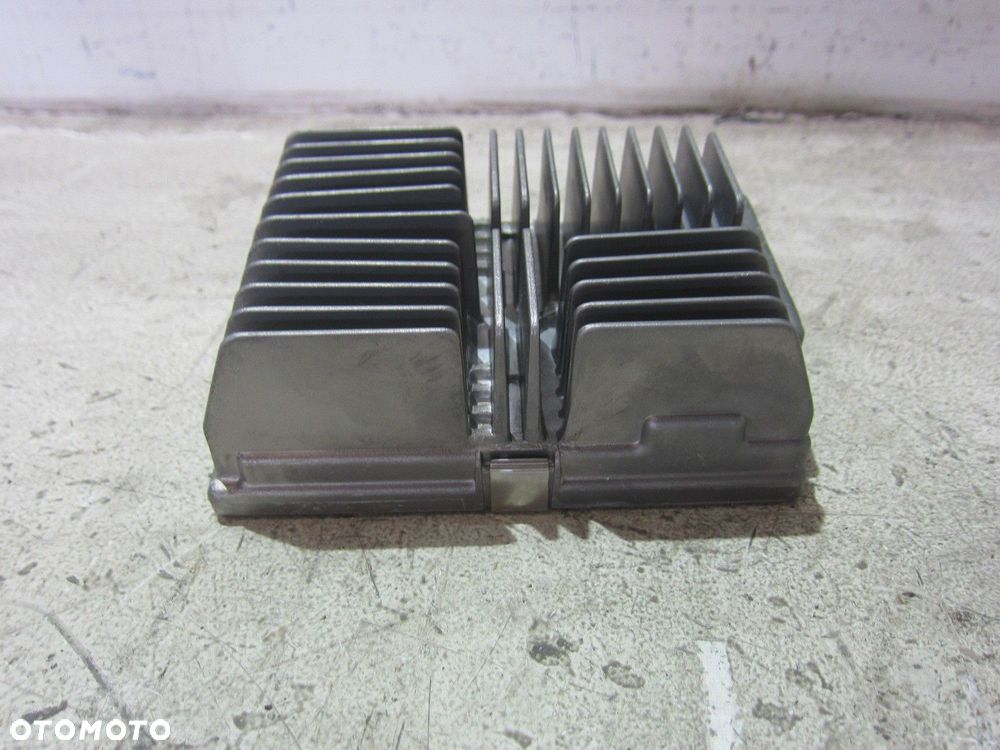 BMW X1 F48 F39 WZMACNIACZ HIFI 2622761 65129387656 65122622761 9387656 - 3