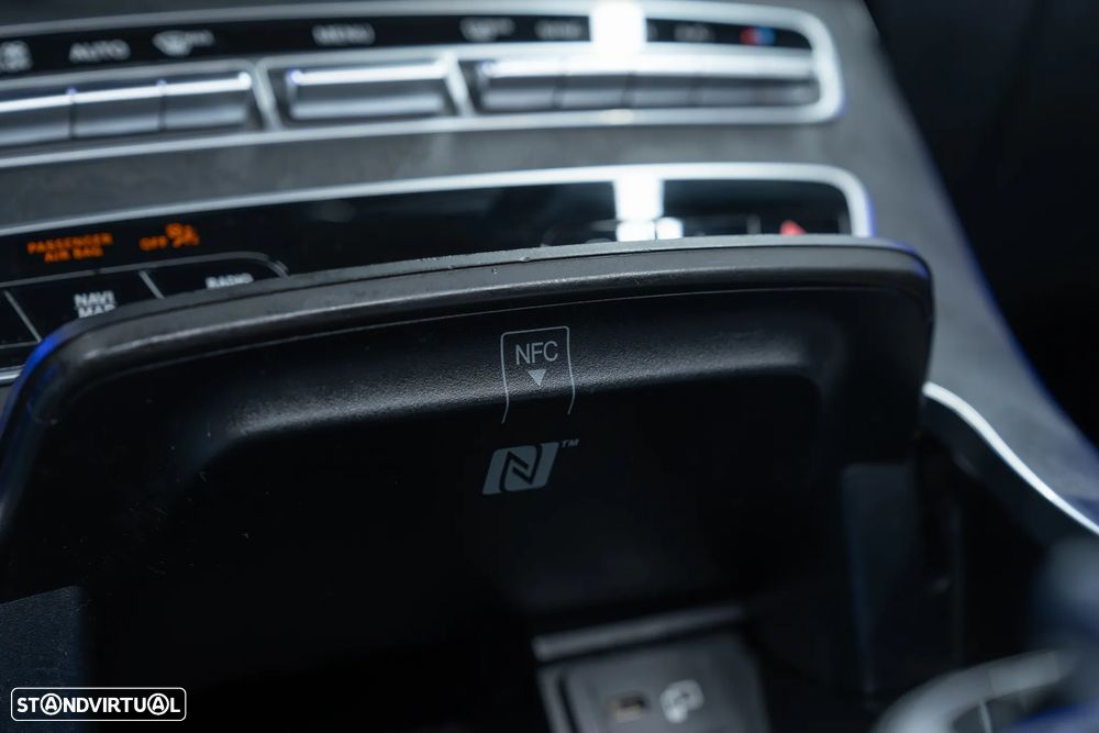 Mercedes-Benz E 220 d Cabrio 9G-Tronic AMG Line - 57