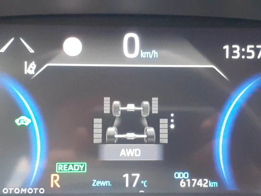 Toyota RAV4 - 13