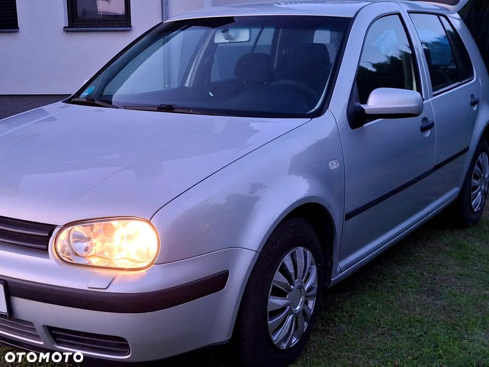 Volkswagen Golf - 12
