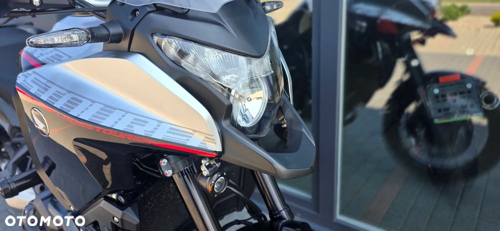 Honda VFR - 10