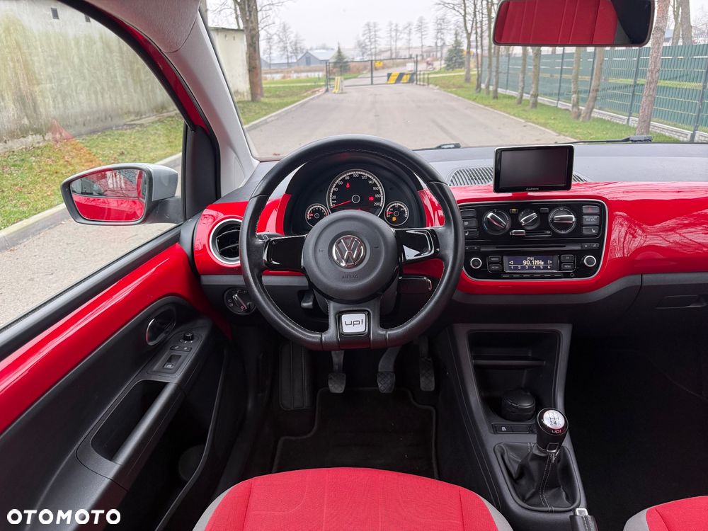 Volkswagen up! cross - 13