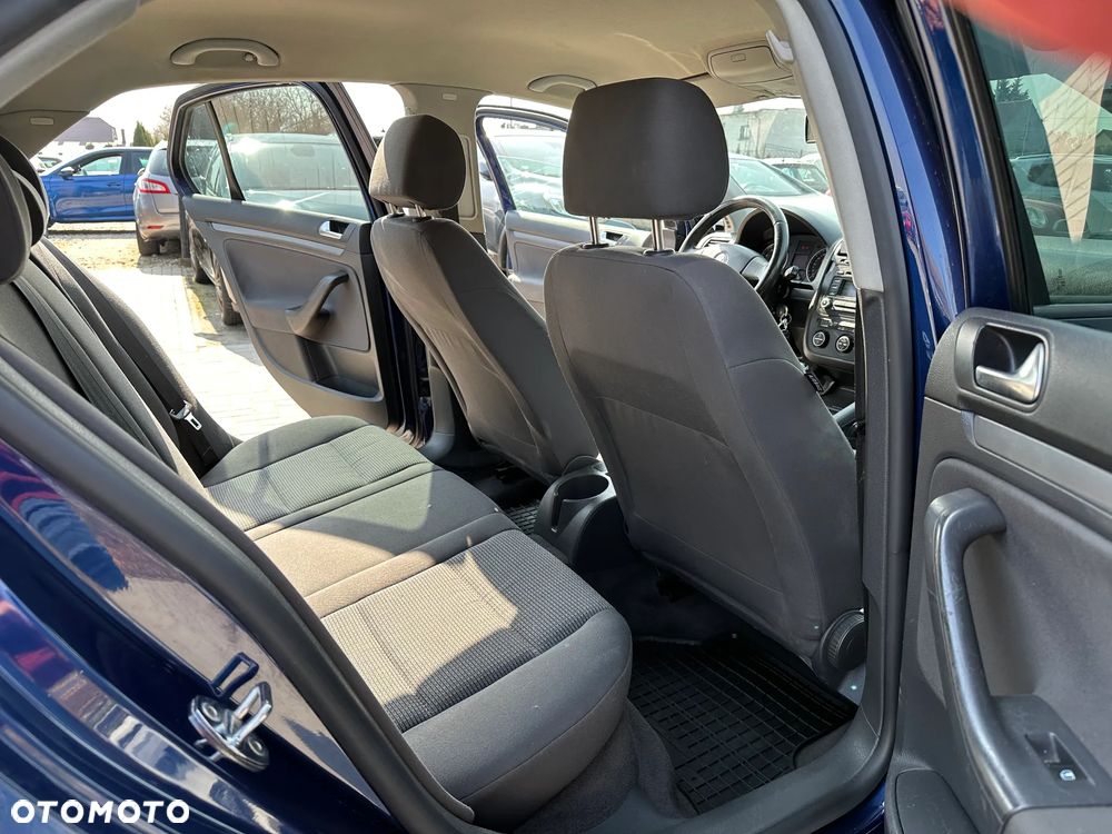 Volkswagen Jetta - 21